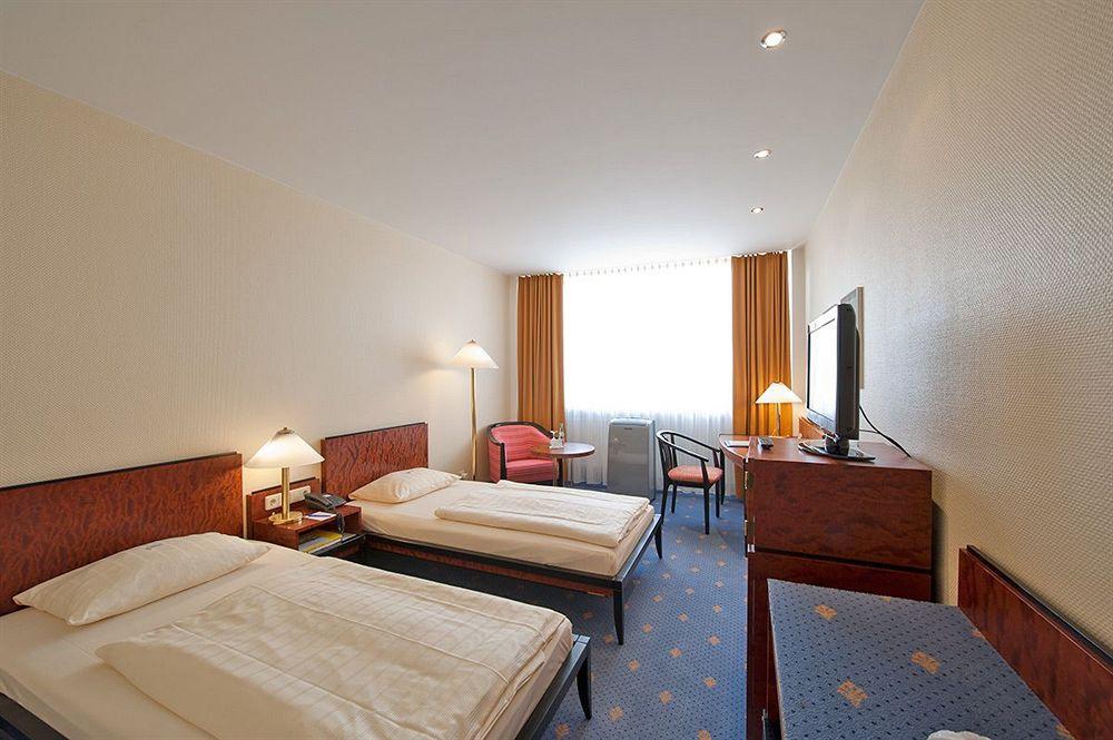 Fourside Hotel Saarbruecken Exterior photo